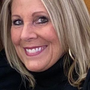 Meet your Posher, Carla